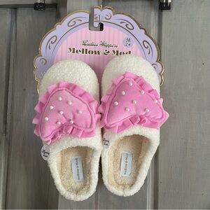 Mellow & Mod Women’s Slipper hard sole memory foam shirling fuzzy heart coquette